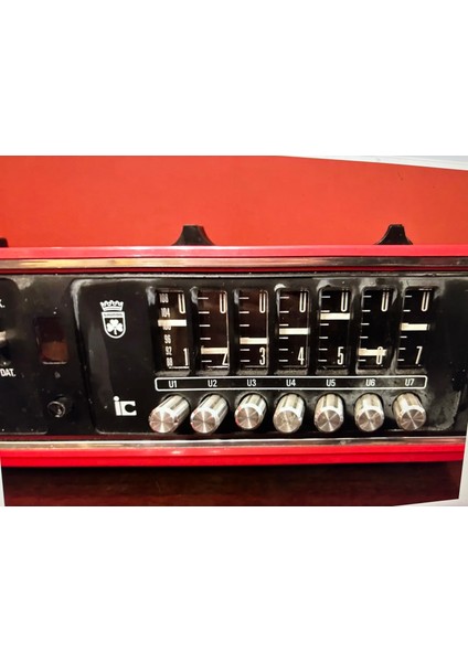 1970 Ler Grundig Sono Clock Kırmızı Renkli Alarmlı Radyo - Çalışır Durumda fiyatları