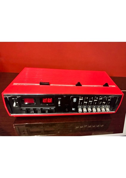 1970 Ler Grundig Sono Clock Kırmızı Renkli Alarmlı Radyo - Çalışır Durumda fırsatları