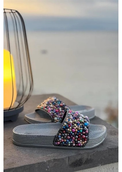Kadın Renkli Boncuklu Gümüş Yazlık Terlik fırsatları