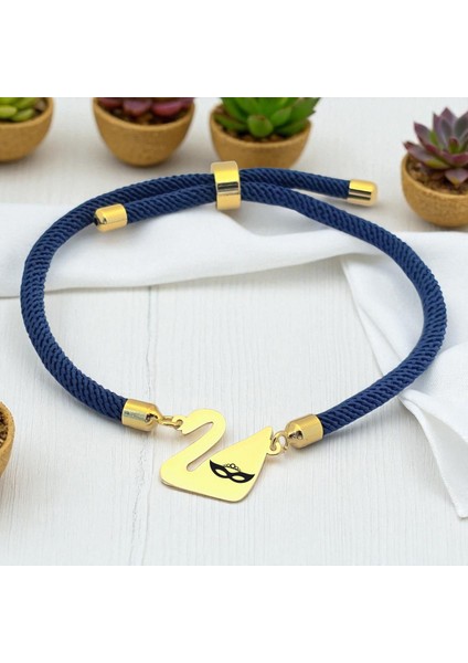 Altın Plakalı 14 Ayar Bal Maske Temalı Mavi Örgülü Kuğu Kuşu Motifli Hediye BILEKLIK-604SEMBOL fiyatları