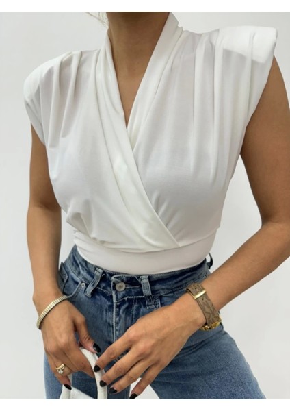 Sıfır Kol Vatkalı Kruvaze Model Sandy Bluz -Beyaz fırsatları