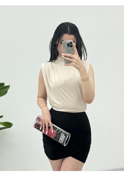 Sıfır Kol Vatkalı Sandy Bluz -Bej fırsatları