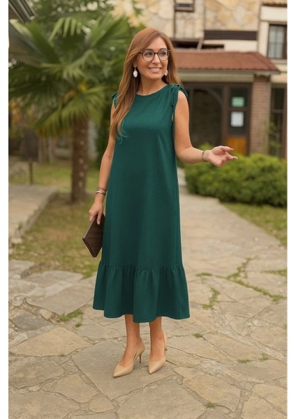 Kadın Omuzlardan Büzgülü Kayık Yaka Fırfırlı Janjan Krep Elbise modelleri