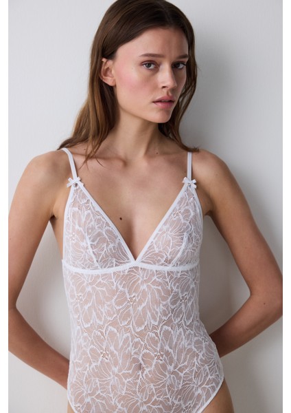 Kırık Beyaz Çiçekli Dantel Aksesuar Detaylı Balensiz Gelin Bodysuit fiyatları