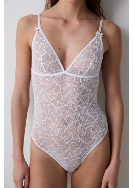 Kırık Beyaz Çiçekli Dantel Aksesuar Detaylı Balensiz Gelin Bodysuit modelleri