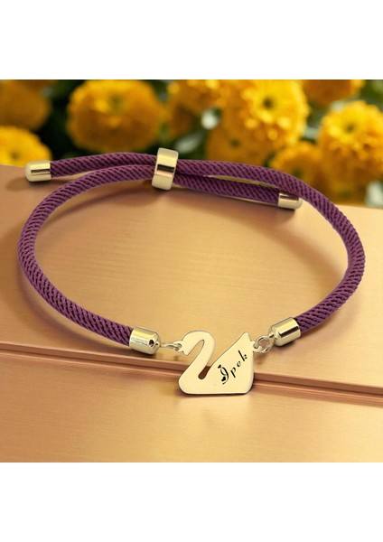 Altın Plakalı 14 Ayar Ipek Ismine Özel Kuğu Kuşu Figürlü Mor Ipek Örgülü Hediye BILEKLIK-605ISIM fiyatları