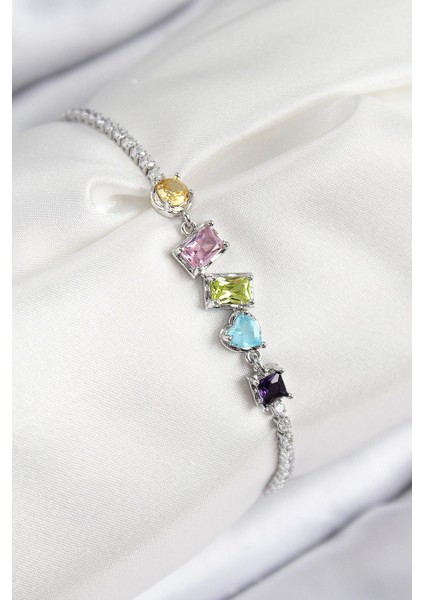 Pirinç Renkli Zirkon Taşlı Geometrik Model Gümüş Renk Kadın Bileklik - TJ-BB7688