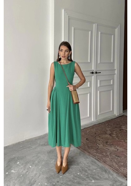 Yeşil Yanları Büzgülü Midi Boy Keten Elbise
