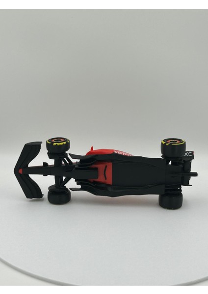Ferrari F1 1/32 Ölçekli 3D Baskı Model Araba – Dekoratif Koleksiyon Ürünü