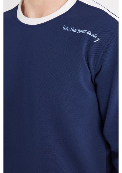 Erkek Standart Fit Pamuklu Jakarlı Bisiklet Yaka Baskılı Lacivert Sweatshirt modelleri