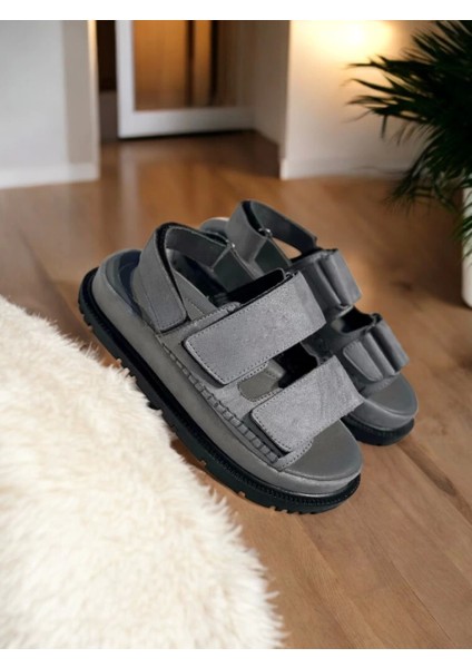 Freent Gri Cırtlı Kadın Sandalet – Rahat ve Şık Yazlık Model