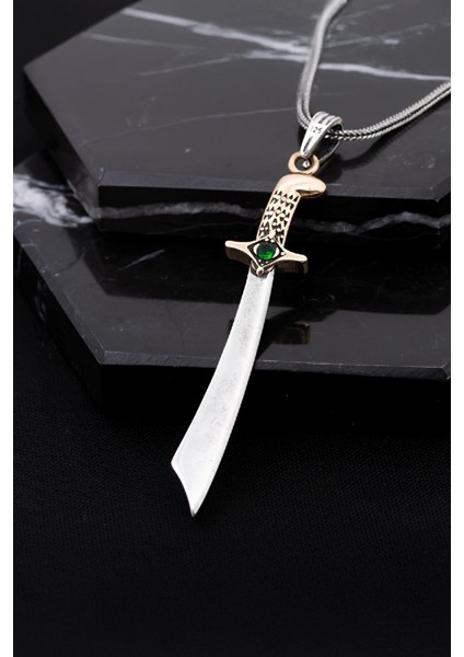 Gümüş Yeşil Zirkon Taşlı Kılıç Erkek Kolye