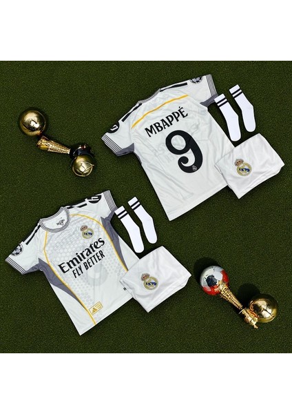 Real Madri’d Mbappe 2025/26 Sezon Çoraplı Futbol Çocuk Forması 3’lü Set