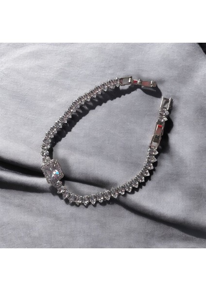 Oval Iri Baget Taşlı Klipsli Kadın Şık Çelik Bileklik