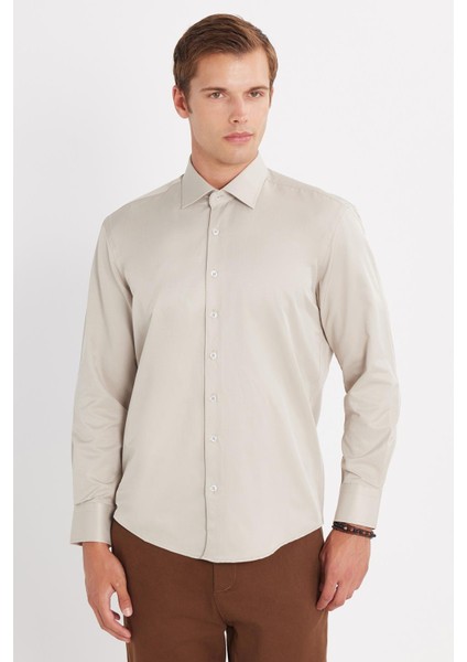Erkek Regular Fit Klasik Kesim Pamuklu Düz Bej Gömlek