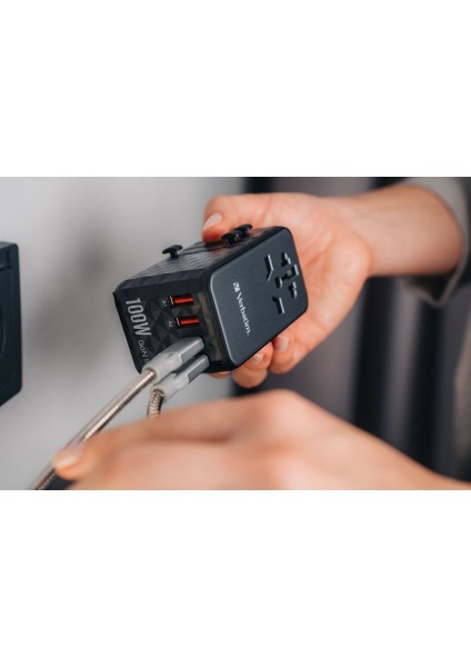 Verbatım 32121 - Gan Iıı Evrensel Seyahat Adaptörü Uta-06 100W modelleri