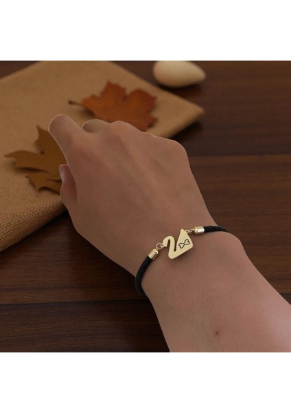14 Ayar Altın Plakalı Sonsuzluk Temalı Siyah Derili Kuğu Kuşu Motifli Hediye BILEKLIK-606SEMBOL