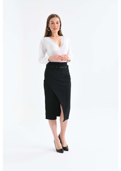 Kadın Siyah Kemer ve Yırtmaç Detaylı Yüksek Bel Midi Örme Etek