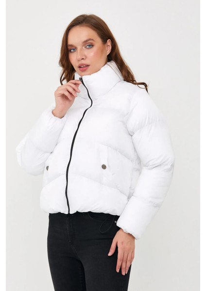 Kadın Beyaz Oversize Şişme Mont 5006 fiyatları