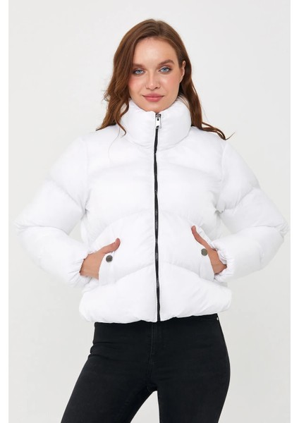 Kadın Beyaz Oversize Şişme Mont 5006