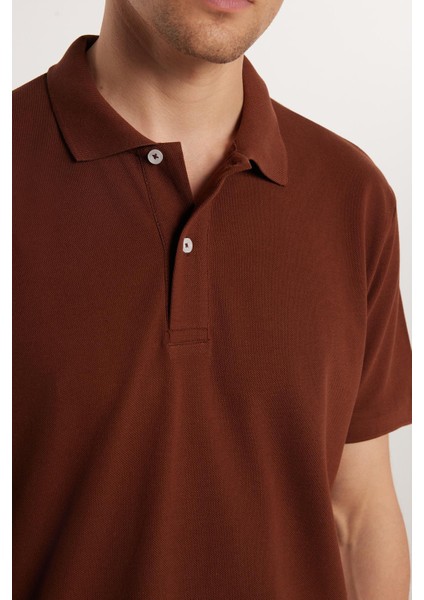 Erkek Regular Fit Klasik Kesim Pamuklu Yumuşak Dokulu Serin Tutan Kumaş Düz Kahverengi Polo Yaka Tişört modelleri