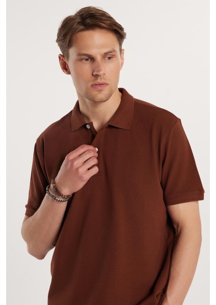 Erkek Regular Fit Klasik Kesim Pamuklu Yumuşak Dokulu Serin Tutan Kumaş Düz Kahverengi Polo Yaka Tişört fırsatları