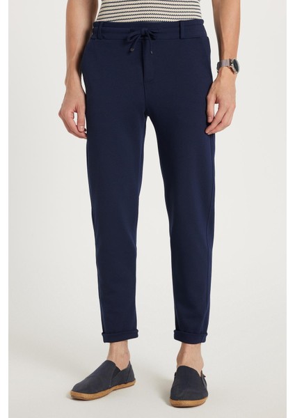 Erkek Slim Fit Pamuklu Beli Bağlamalı Yan Cepli Katlamalı Paça Jogger Lacivert Pantolon