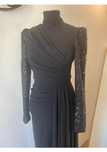 Krep Kolları Işleme Detaylı Abiye Elbise Siyah fiyatları