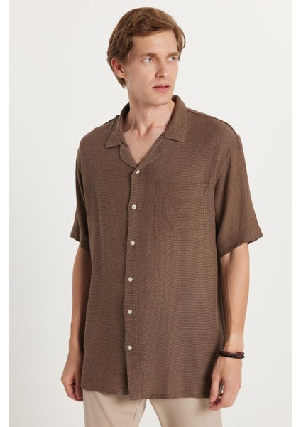 Erkek Relax Fit Apaş Yaka Rustik Kumaş Viskon Pamuk Yandan Açmalı Cep Rahat Kesim Kahverengi Gömlek fiyatları