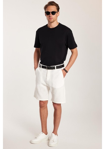 Erkek Regular Rahat Kesim Yandan Cepli Fermuarlı Bermuda Beyaz Şort modelleri