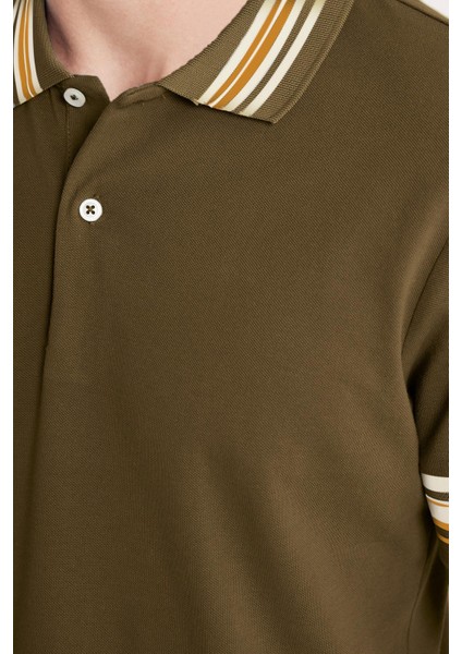 Erkek Slim Fit Dar Kesim %100 Pamuk Düz Pike Yaka ve Kol Detaylı Koyu Haki Polo Yaka Tişört modelleri