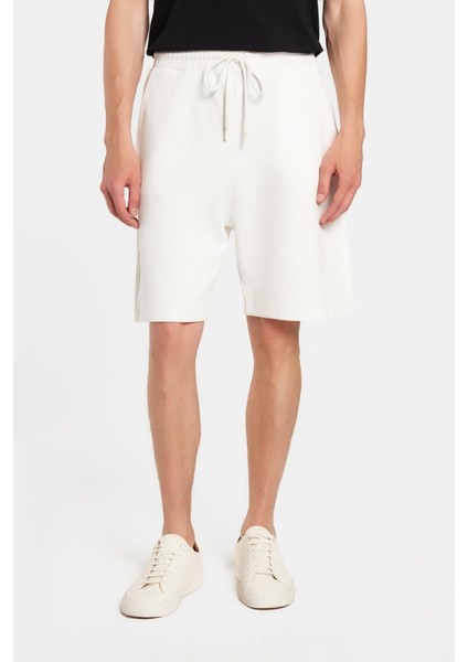 Erkek Relax Fit Rahat Kesim Yandan Cepli beyaz Bermuda Şort