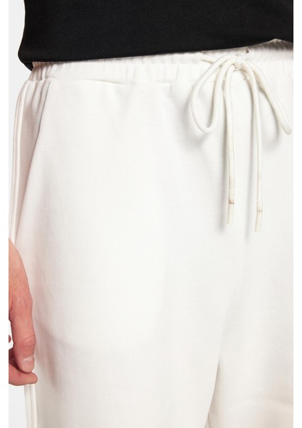 Erkek Relax Fit Rahat Kesim Yandan Cepli beyaz Bermuda Şort fiyatları