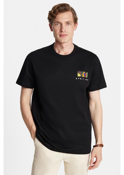 Relax Fit Rahat Kesim Pamuklu Ön ve Arka Baskı ve Nakış Detaylı Bisiklet Yaka Beyaz Siyah Tişört fiyatları