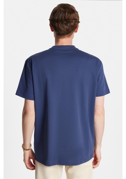 Relax Fit Rahat Kesim Pamuklu Ön Baskı ve Nakış Detaylı Bisiklet Yaka Indigo Erkek Tişört indirimleri