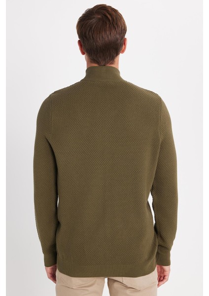 Erkek Standart Fit Normal Kesim Desenli Yarım Balıkçı Yaka Fermuarlı Açık Haki Renk Hırka indirimleri