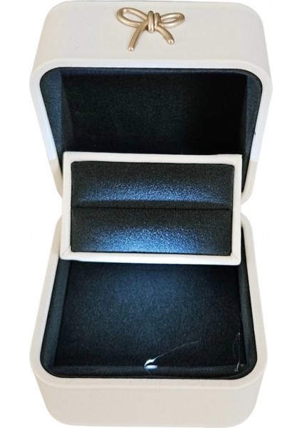 Işıklı Premium Deri Yüzük & Alyans Kutusu (Beyaz) modelleri