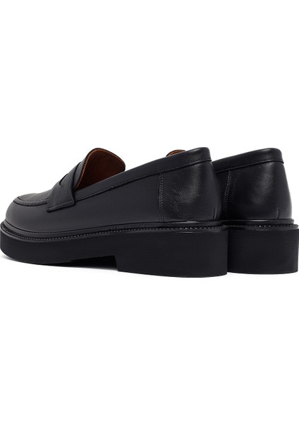 Kadın Siyah Deri Maskülen Loafer 25AFD130318 indirimleri