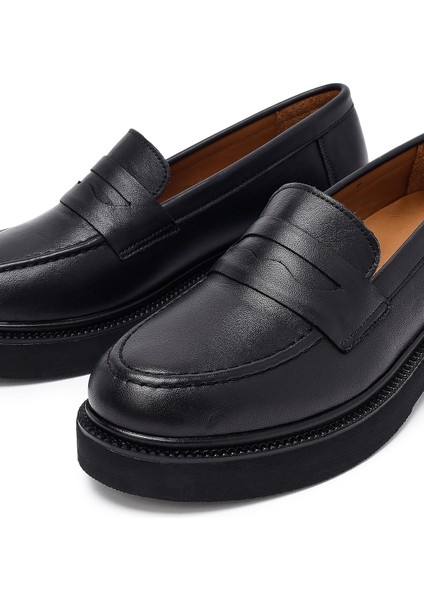 Kadın Siyah Deri Maskülen Loafer 25AFD130318
