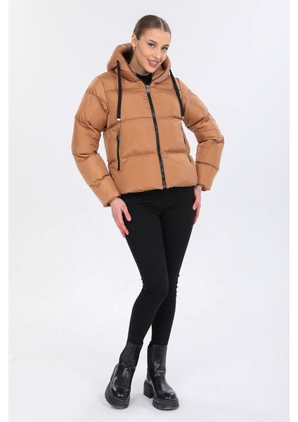 Kadın Bisküvi Kapüşonlu Şişme Mont 5009