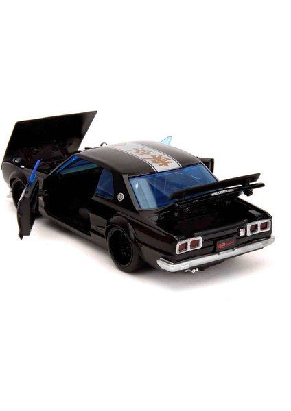1:24 Tokyo Revengers 1971 Nissan Skyline Gt-R Die Cast Model Araba ve Mikey Figürü fiyatları