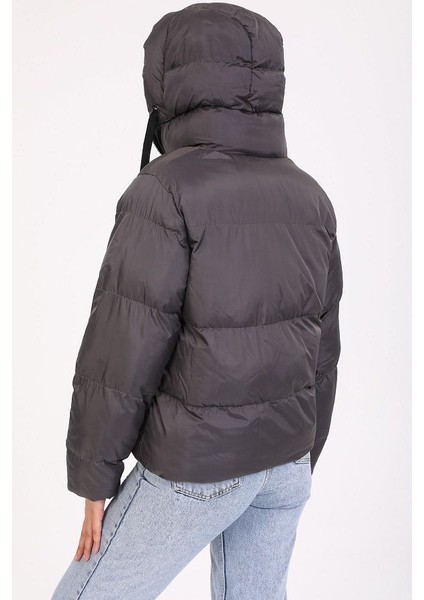 Kadın Füme Kapüşonlu Şişme Mont 5009 modelleri