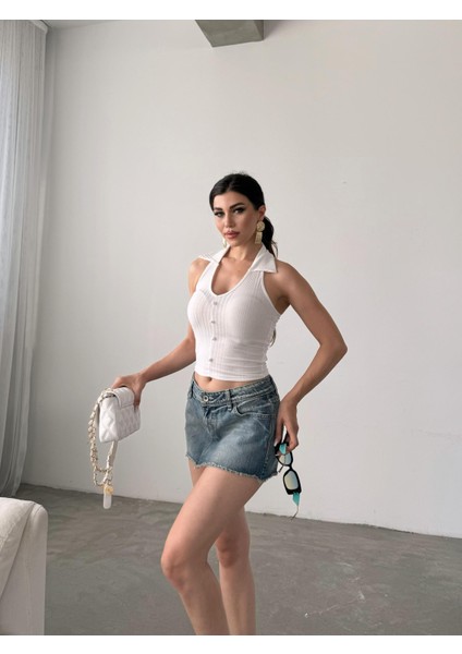 Gömlek Yaka Önü Düğme Detaylı Bluz indirimleri