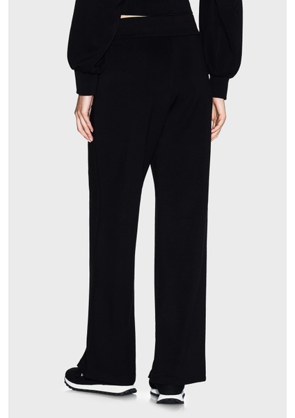 Logolu Relaxed Fit Yırtmaçlı Geniş Paça Jogger Pantolon Bayan Pantolon XW001289 AF16111 UC001 modelleri