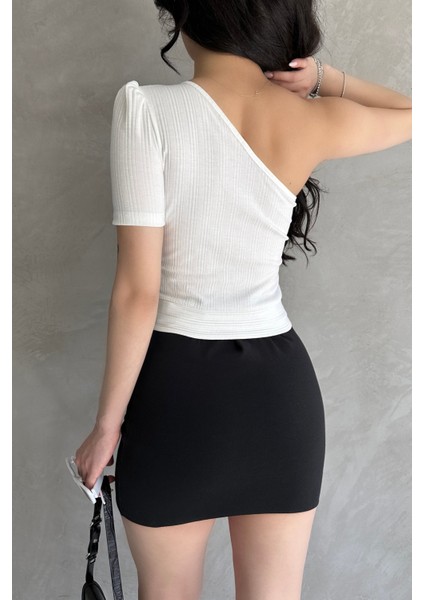 Tek Omuz Zincir Detaylı Crop Bluz fiyatları