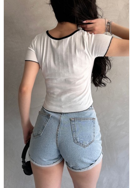 Havuz Yaka Biye Detaylı Crop Bluz fiyatları