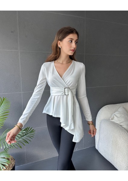 Asimetrik Kesim Kemer Detaylı Bluz fırsatları
