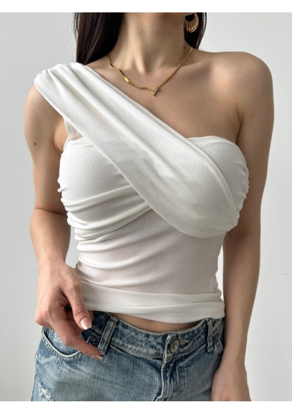 Tek Omuz Buzzy Bluz fırsatları