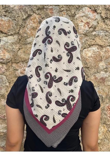 Siyah Beyaz Geometrik Desenli Pamuklu Yazma – Modern Başörtüsü, Günlük ve Özel Gün