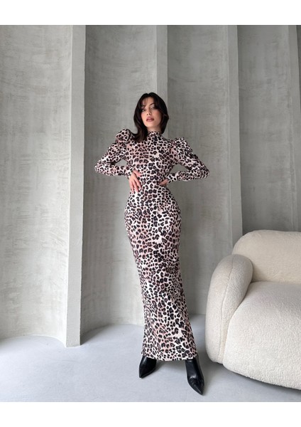 Sırt Dekolteli Leopar Desenli Elbise modelleri